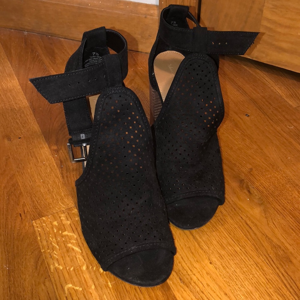 Black open toe heels